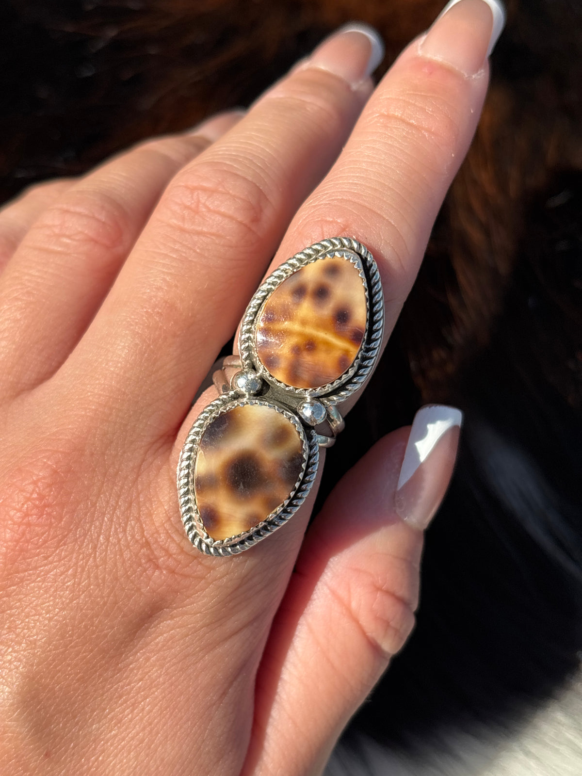 Native American, Hand-Made, Cowrie & Sterling Silver Ring