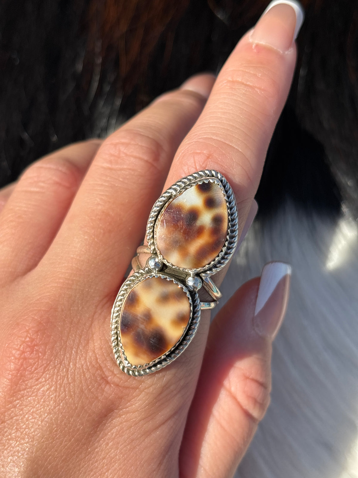 Native American, Hand-Made, Cowrie & Sterling Silver Ring
